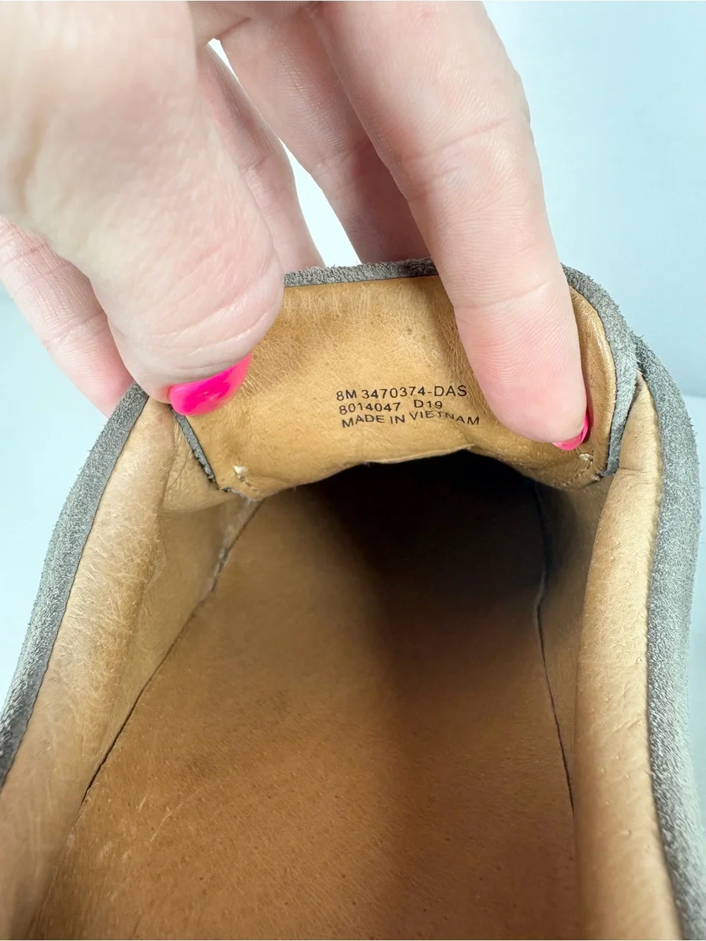 Frye Ivy Gore Slip-On Sneakers in Gray Suede and Leather. Size 8. Pleated Detail